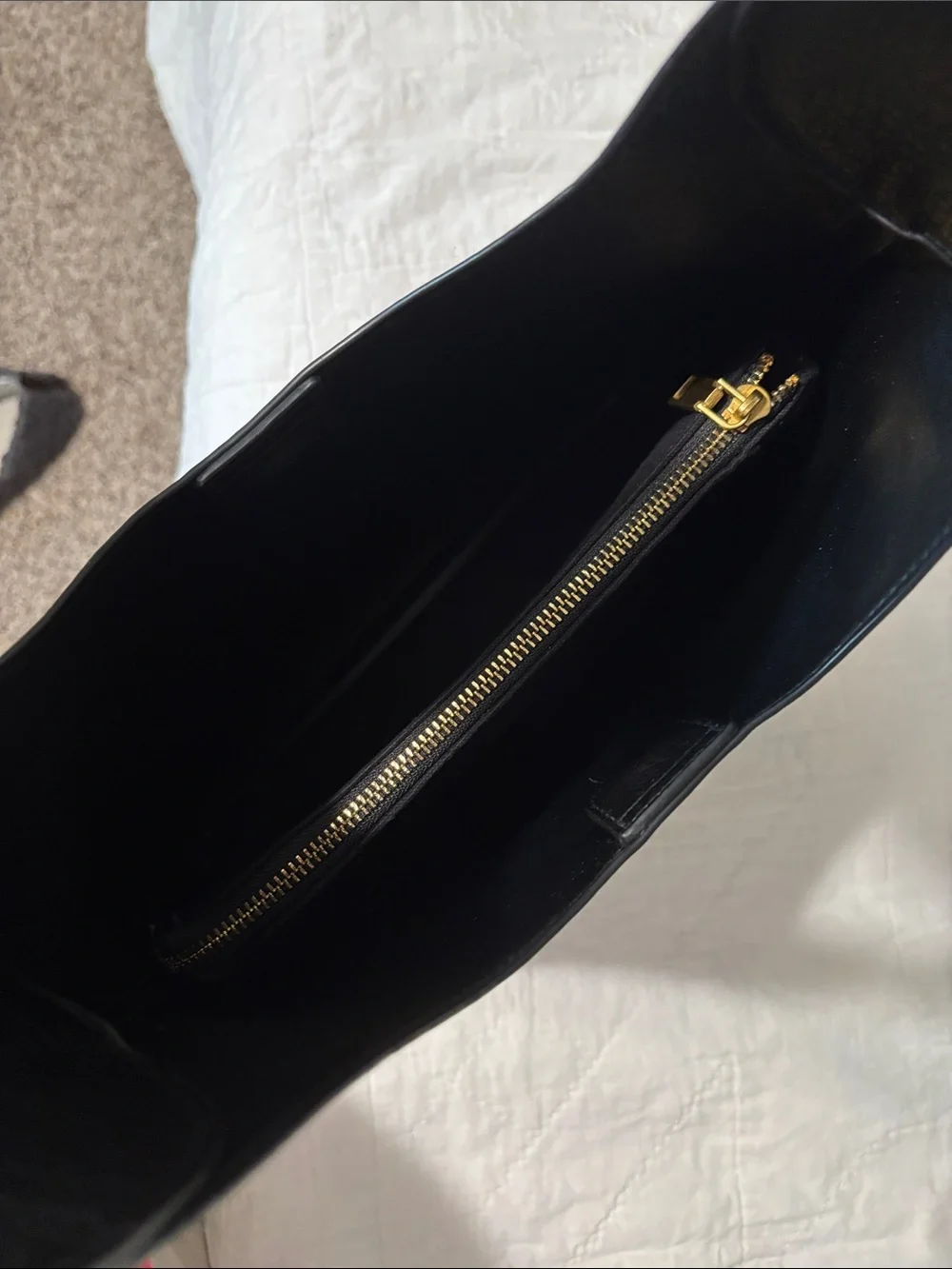 Minimalist Black Shoulder Bag for Women